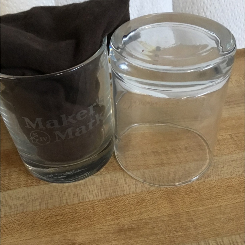 New 2 makers, mark glasses